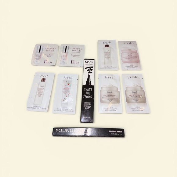 NYX Black Lip Liner for Bold Definition - Picture 2 of 2